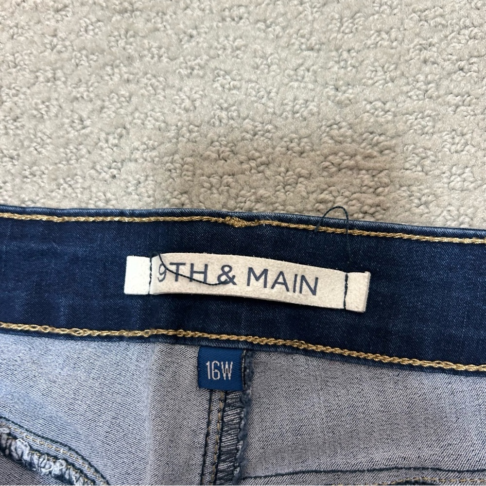 Dark Indigo Women's Skinny Jeans - Picture 6 of 10